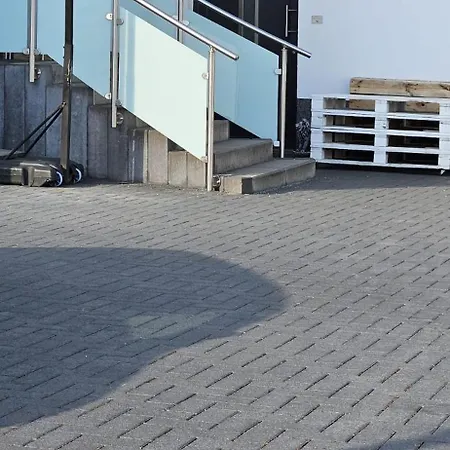 アパート Moderne Mit Orientalischem Flair Und Top-lage Naeher Bonn メッケンハイム