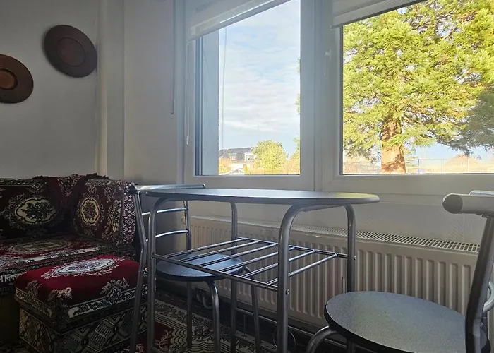 Moderne Mit Orientalischem Flair Und Top-lage Naeher Bonn Apartment Meckenheim (North Rhine-Westphalia)